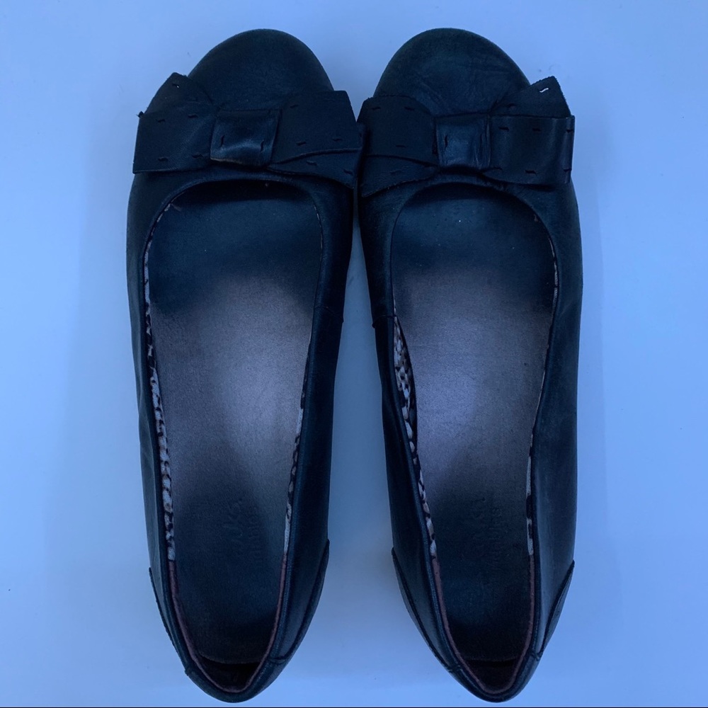 Clarks flats